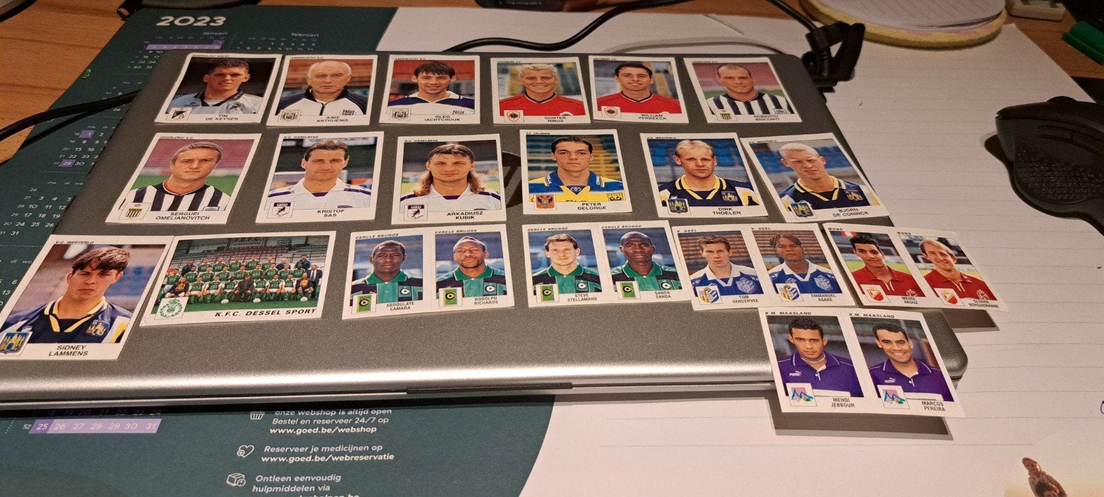19 stickers football 2001, Ophalen of Verzenden