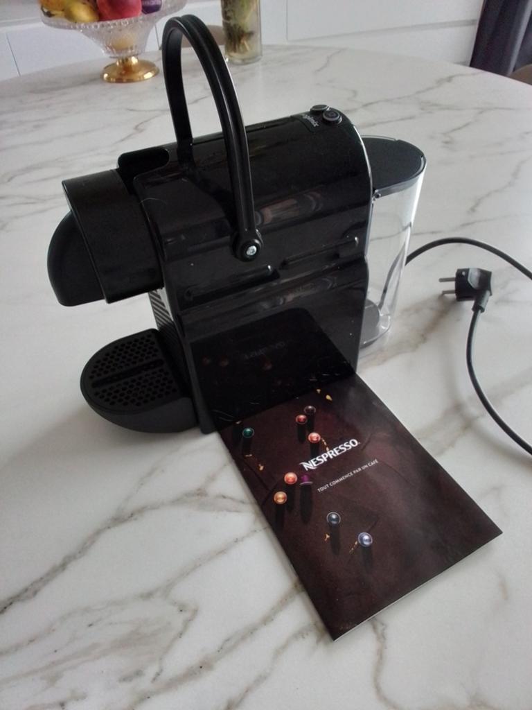 NESPRESSO INISSIA magimix zwart, Ophalen, Gebruikt, Espresso apparaat, 2 tot 4 kopjes
