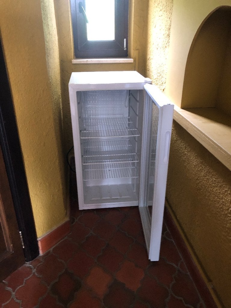 frigo vitrine, Classe énergétique A ou plus économe, Sans bac à congélation, Moins de 45 cm, Enlèvement
