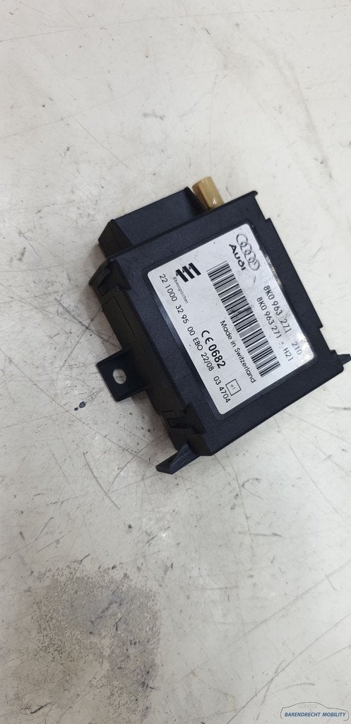 Module de commande de chauffage de stationnement Audi A4 8K, AUDI AG, Auto-Union-Strasse 1
85045  Ingolstadt, DE, Audi, Utilisé