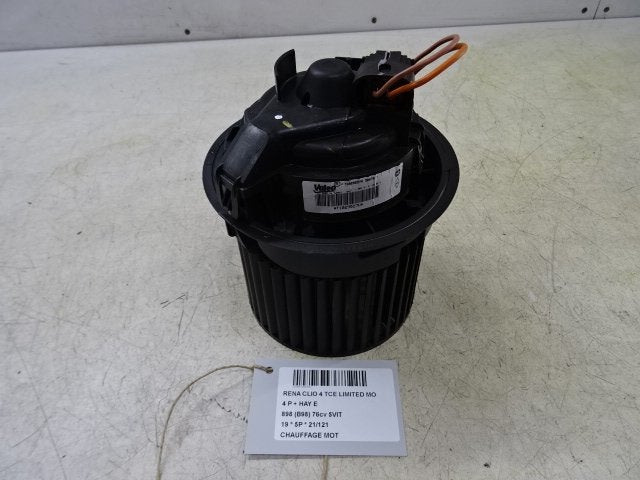 RADIATEUR MOTEUR Renault Clio IV (5R) (01-2012/08-2021), Renault, Mevr. I. Hauben, Utilisé, Rue de l'Espoir 34 34
4030  GRIVEGNÉE, BE