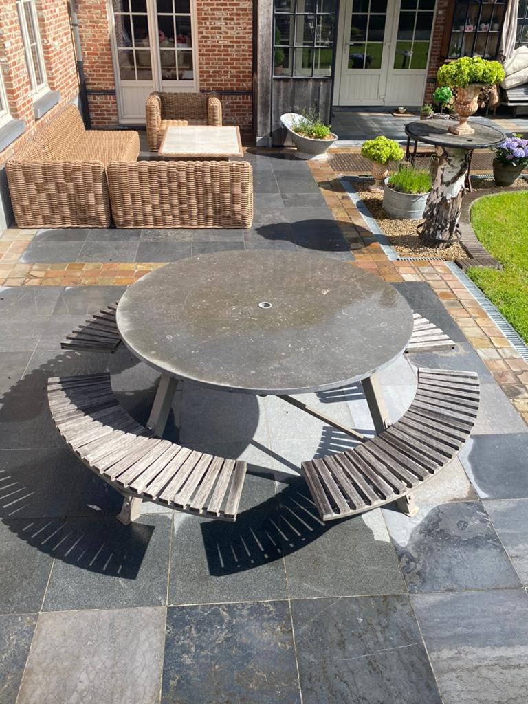 Ronde tuintafel, Enlèvement, Utilisé