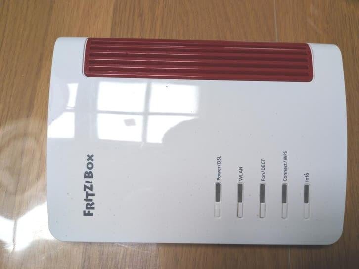 routeur FRITZbox FRITZ!Box 7530 Edition Belgium, Enlèvement ou Envoi, Comme neuf, Routeur avec modem, AVM