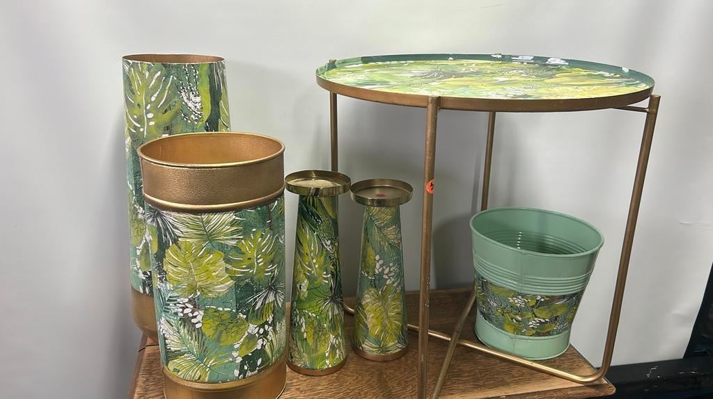 Decoratie met plantenmotief - bijzettafeltje, Ophalen, Nieuw