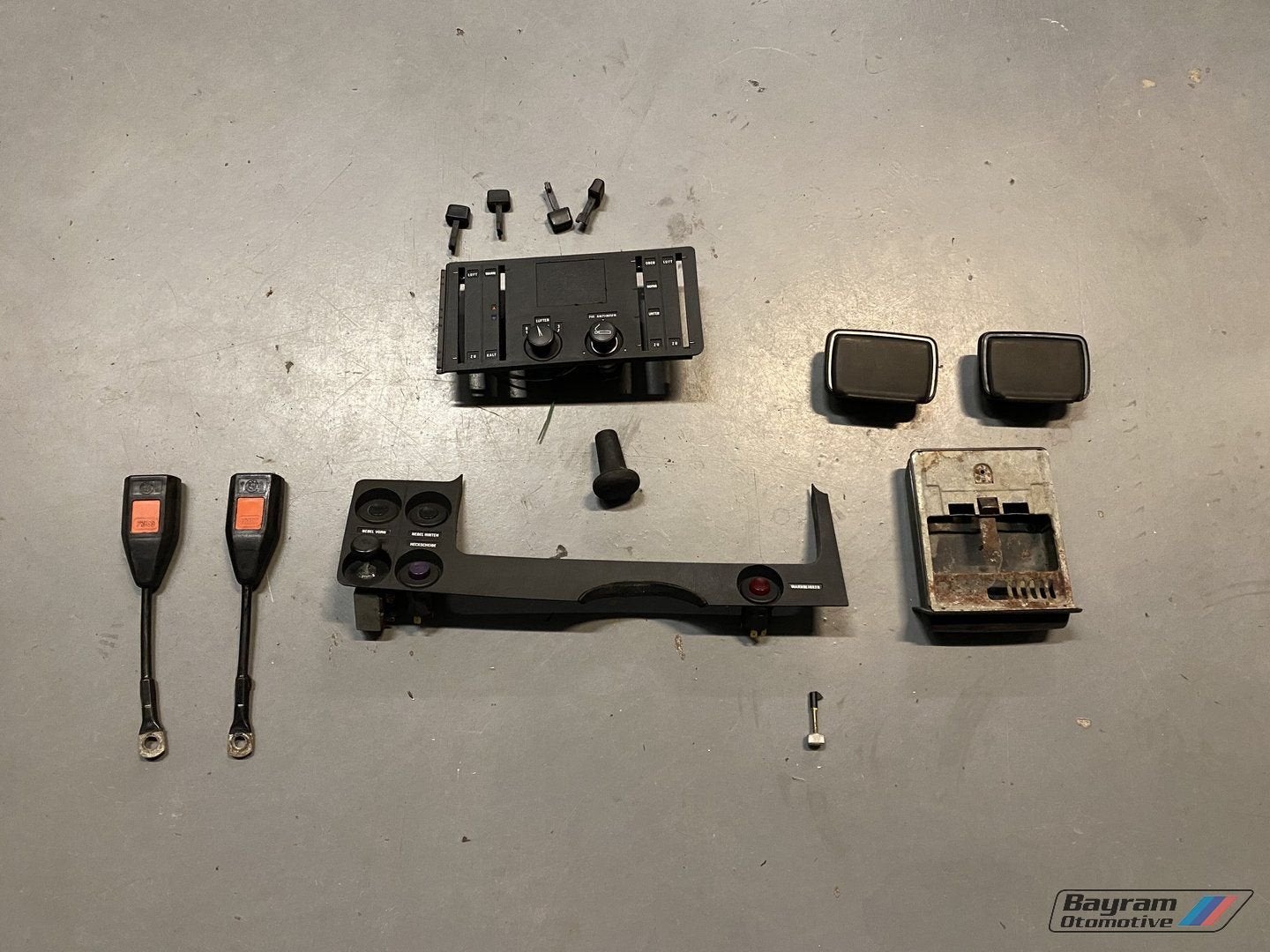 Bmw E21 dashboard delen schakelaars 3-serie panelen pook div, Autos : Pièces & Accessoires, Tableau de bord & Interrupteurs, BMW