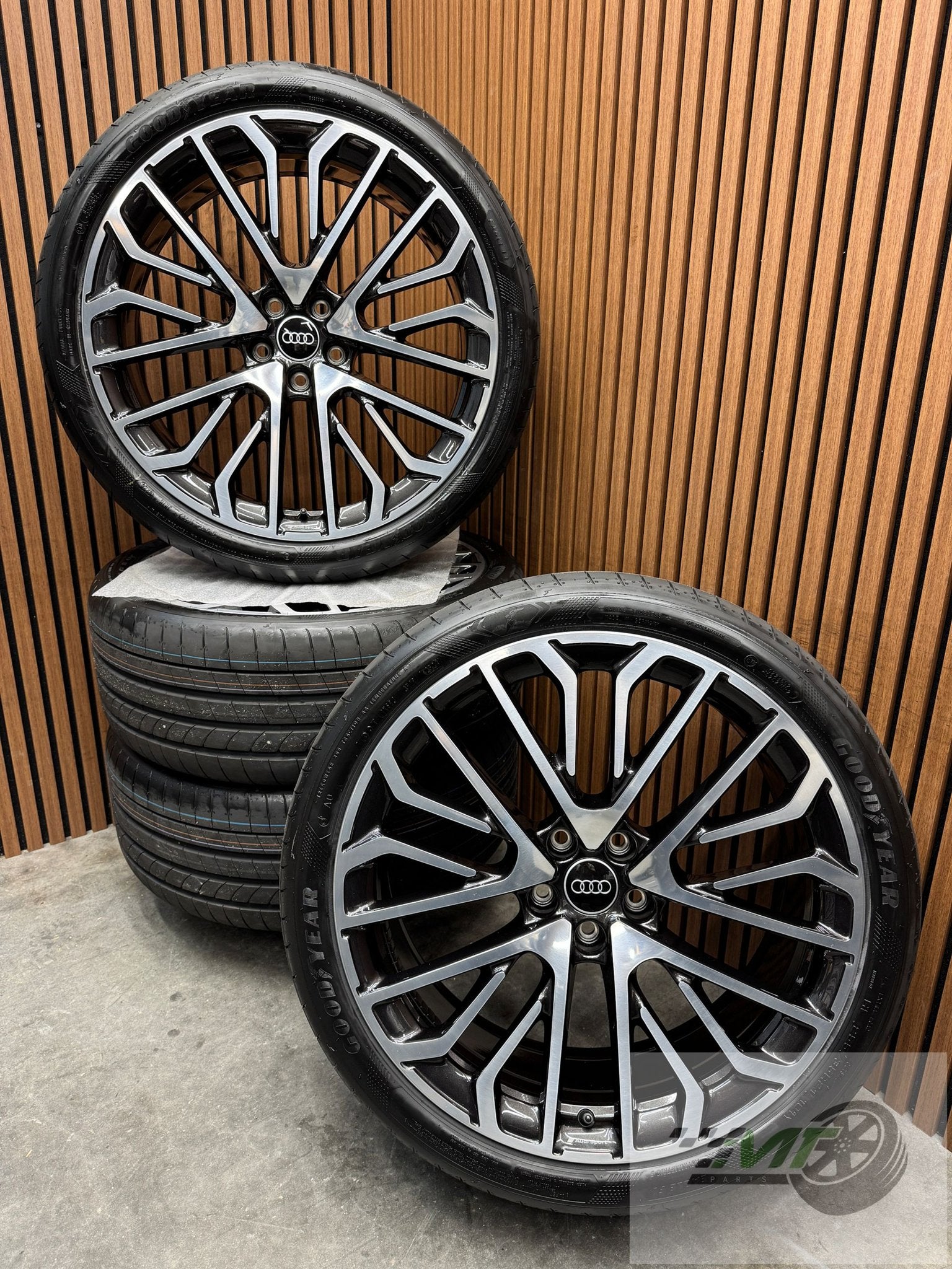 21" Audi A6 S6 C8 C9 hybride MULTISPK 4P0601025N NEW BTW OEM, Auto-onderdelen, Banden en Velgen, 255 mm, - Audi AG, - Auto-Union-Str. 1 85057 Ingolstadt Deutschland