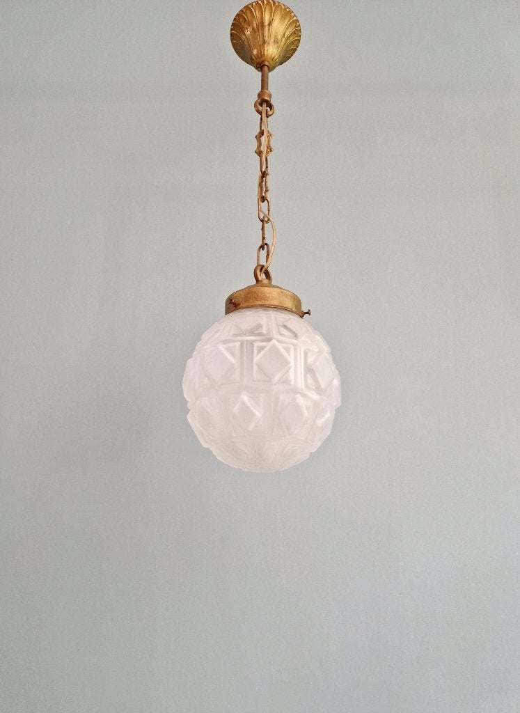 Suspension Art Déco en verre pressé moulé dépoli, 1930, Enlèvement ou Envoi