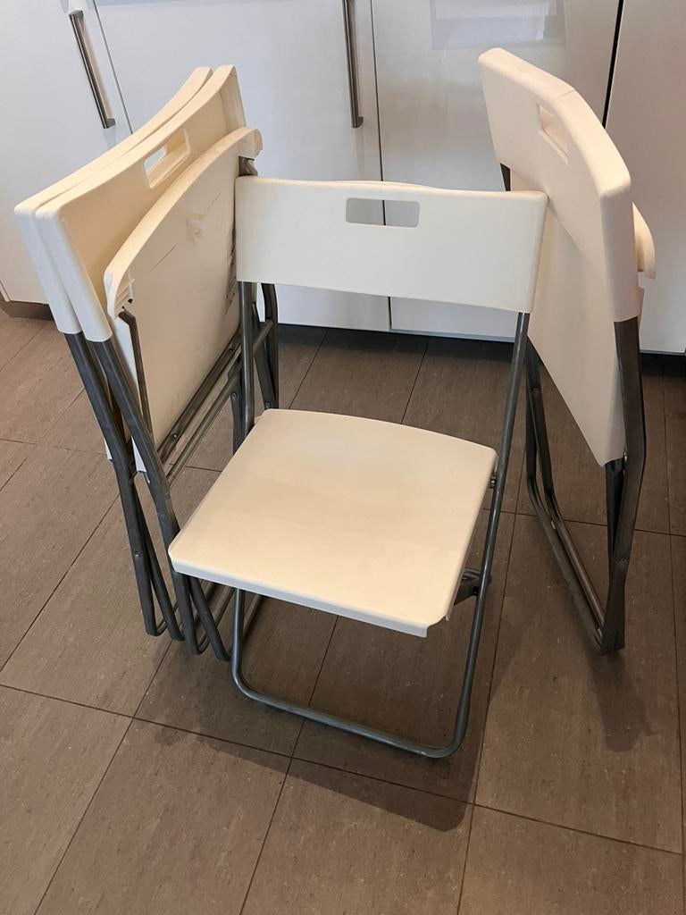 4 witte klapstoelen IKEA, Métal, Enlèvement, Utilisé, Blanc