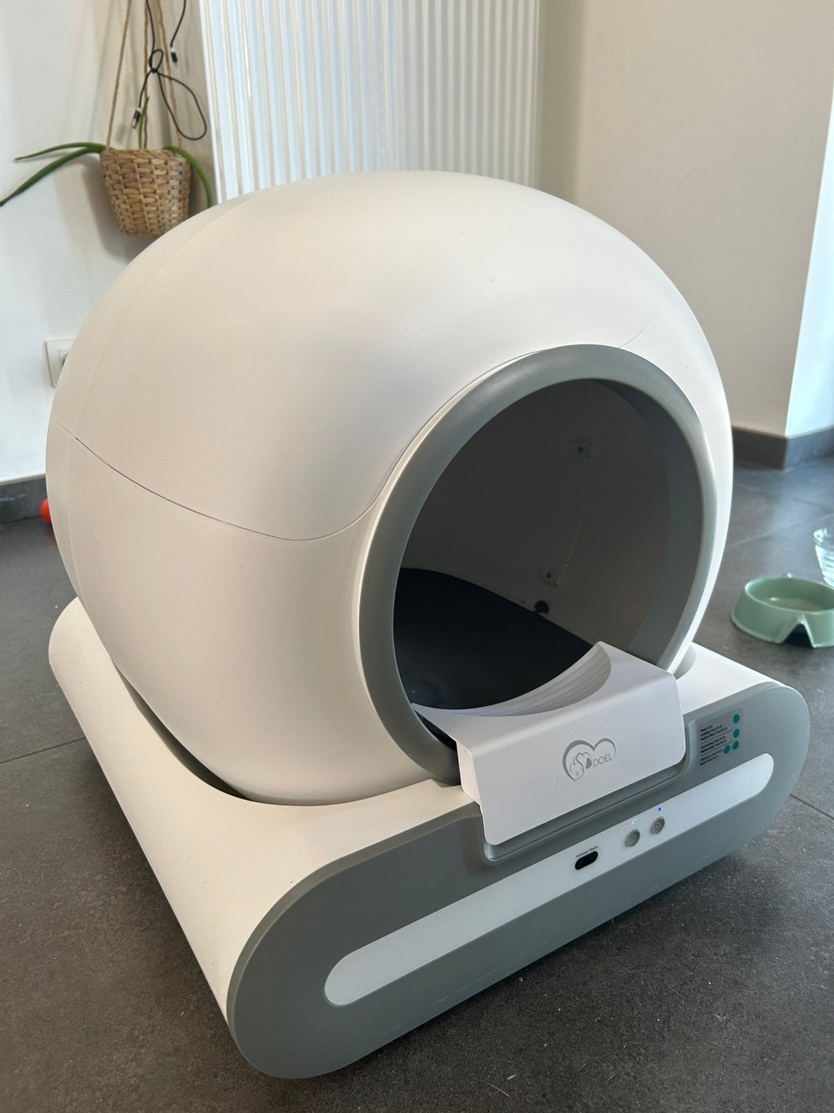 Litière automatique DOEL connectée – Très bon état, Enlèvement, Comme neuf