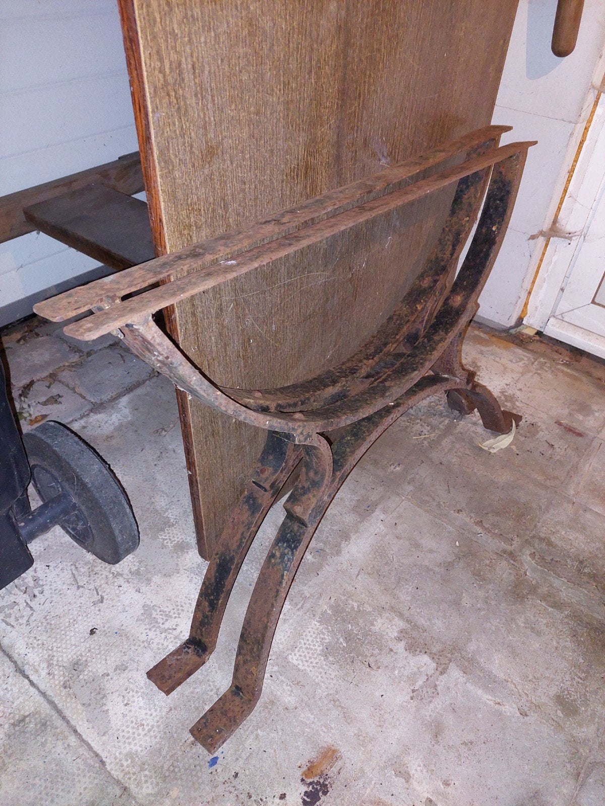 ijzeren poten tuintafel salontafel vintage antiek, Ophalen