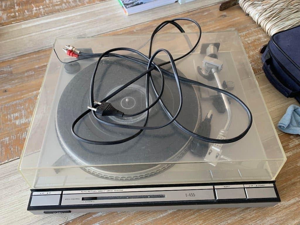 Platenspeler JVC met stofkap, Gebruikt, Pitch-regelaar, Platenspeler, Ophalen