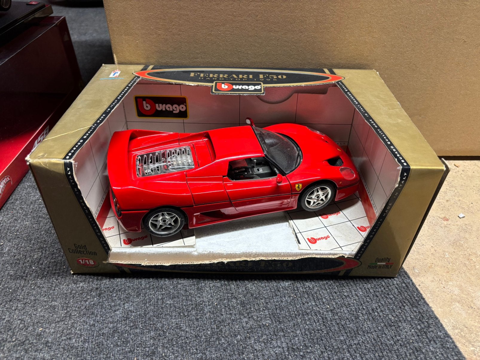 Ferrari modelautos 1:18, Enlèvement, Comme neuf, Voiture