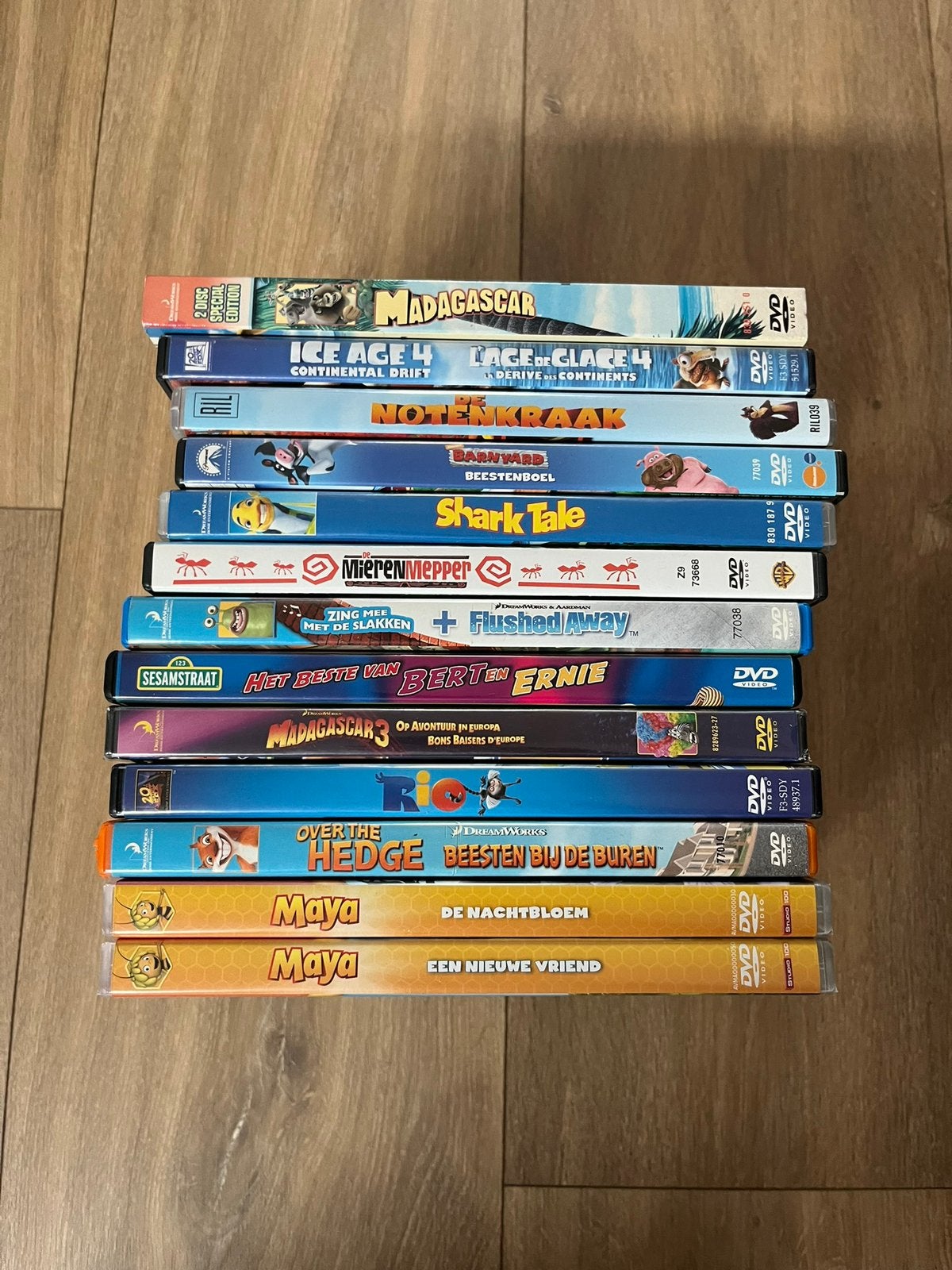 13 kinder dvds, Cd's en Dvd's, Dvd's | Kinderen en Jeugd, Ophalen of Verzenden, Zo goed als nieuw