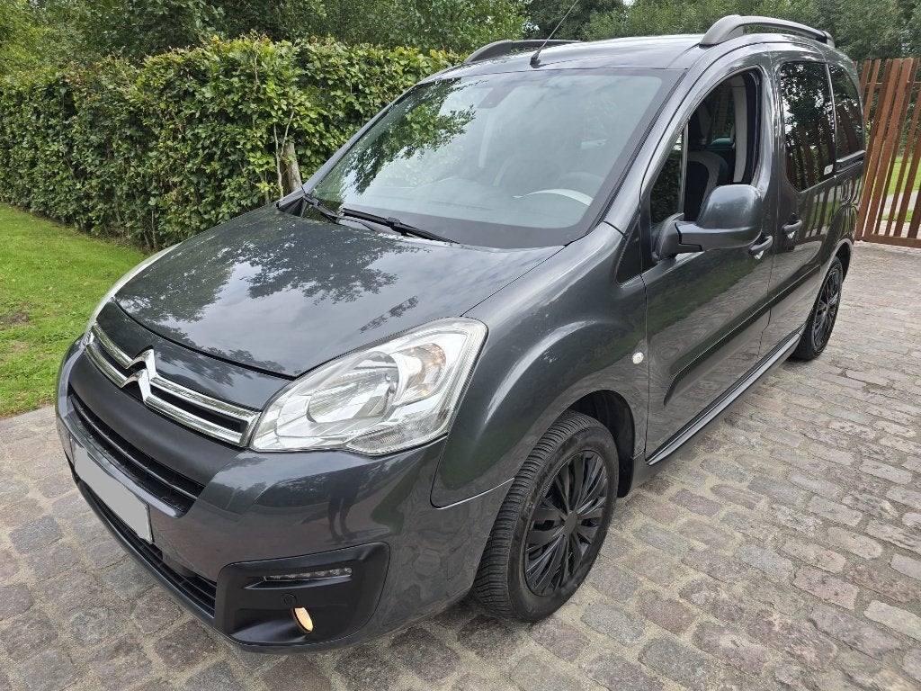 Citroën Berlingo 1.6 HDI XTR / 253.280 km / Euro 5b, Autos, Achat, Entreprise, Boîte manuelle, Noir
