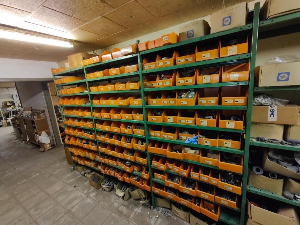 7 magazijnrekken inclusief stockage te koop!, Zakelijke goederen, Ophalen