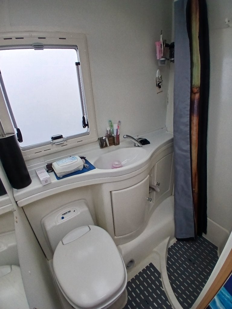 Motorhome HOMECAR FIAT 2.8 JTD, Afzuigkap, Standaard zit, 6 tot 7 meter, Tot en met 3