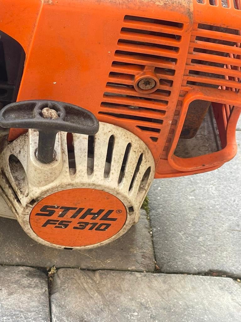 Bosmaaier stihl fs310, Enlèvement, Utilisé, Essence
