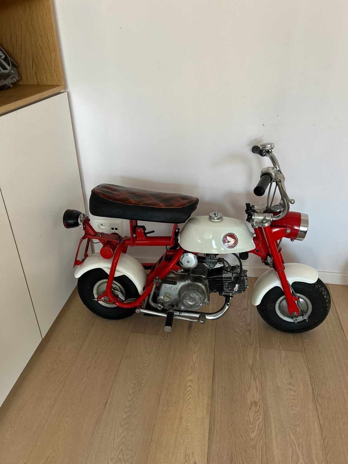 Honda z50m supermini, Fietsen en Brommers, Ophalen