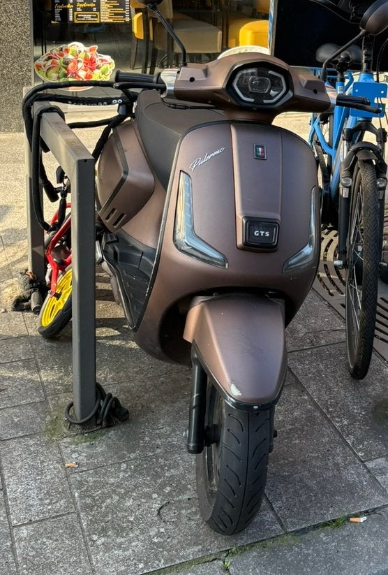 GTS Brommer 25 km/u - Bouwjaar 2023, Ophalen, Zo goed als nieuw