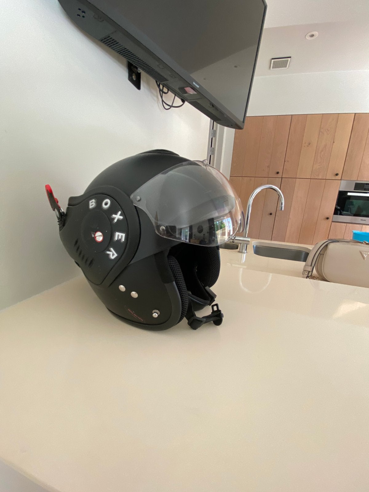 Boxer helm M, Motoren, Ophalen, M