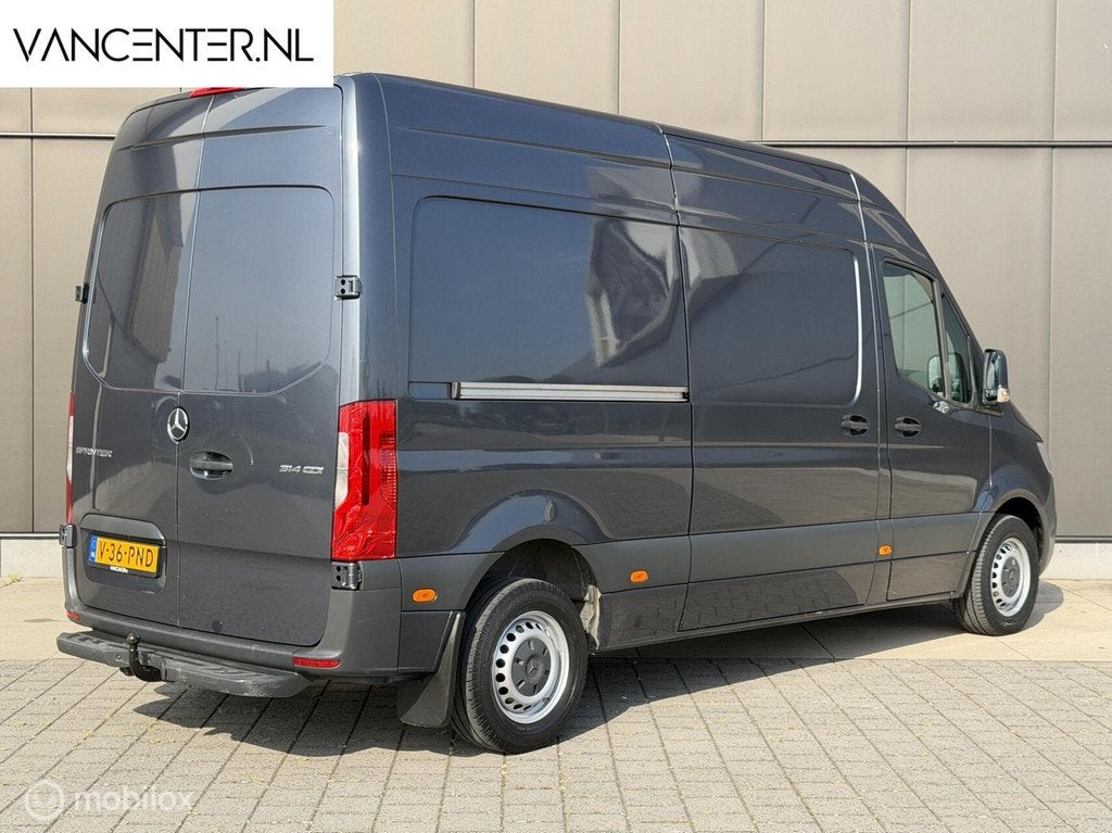Mercedes Sprinter 314 2.2 CDI 140PK L2H2 Carplay Trekhaak, Auto's, Voorwielaandrijving, Stof, Gebruikt, 2000 kg