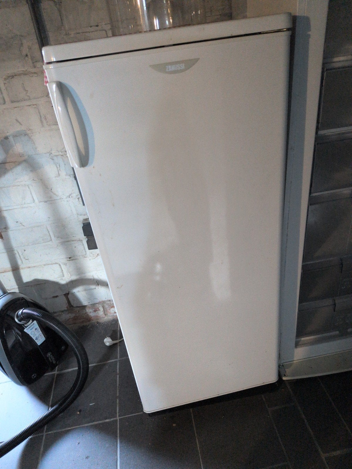 Zanussi koelkast. van 1,4 - 1,5 m hoog. in goede staat, Ophalen