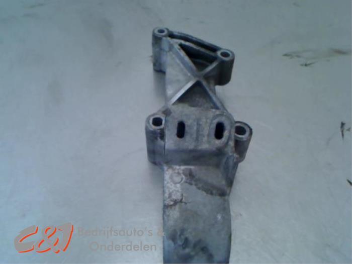Support moteur d'un Renault Master, Renault, -, 3 mois de garantie, Utilisé