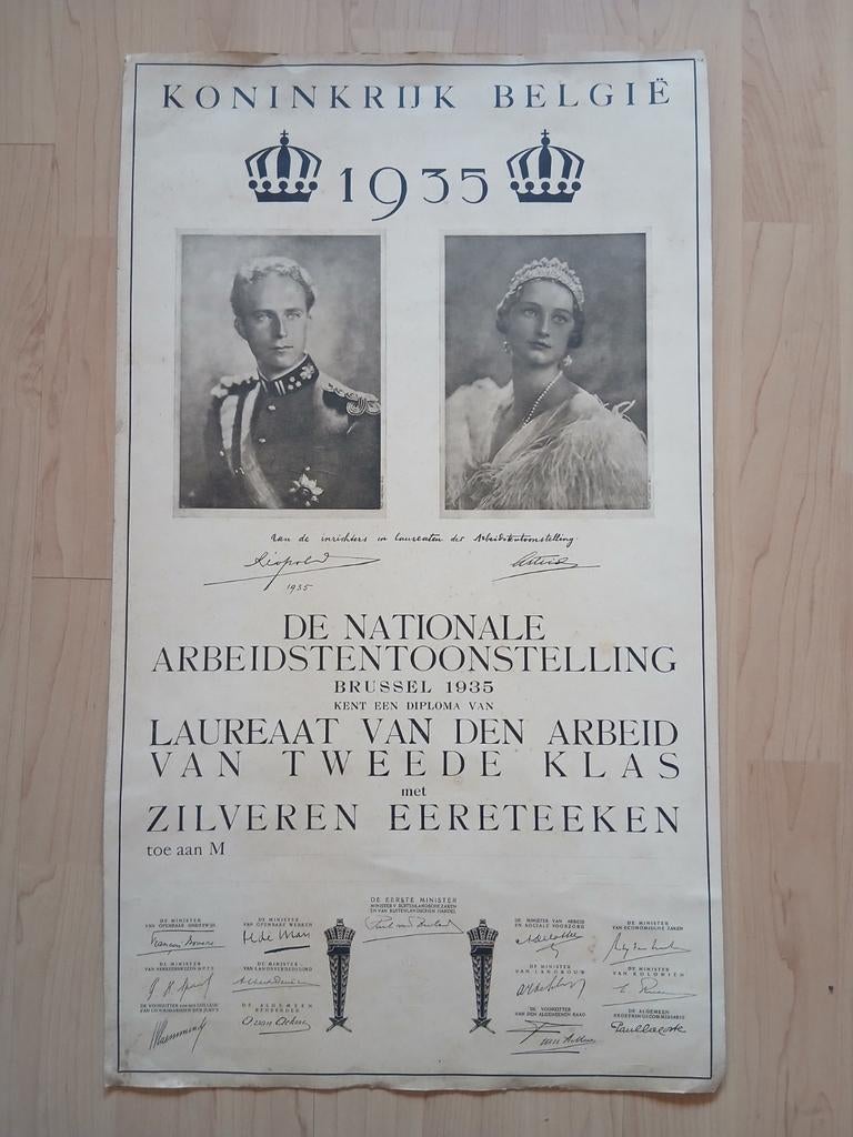 Erediploma 1935 zilveren ere insigne, Collections, Maisons royales & Noblesse, Enlèvement ou Envoi