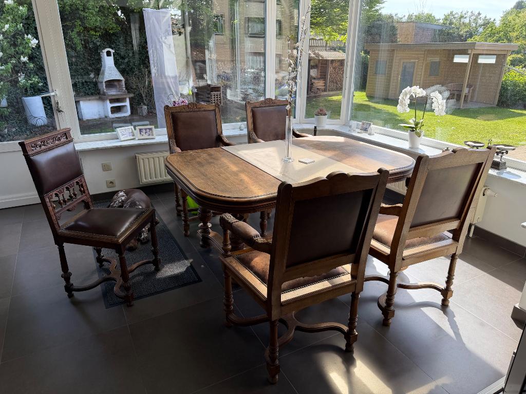 Mechelse kasten, tafel, stoelen en spiegel, Antiek en Kunst, Ophalen