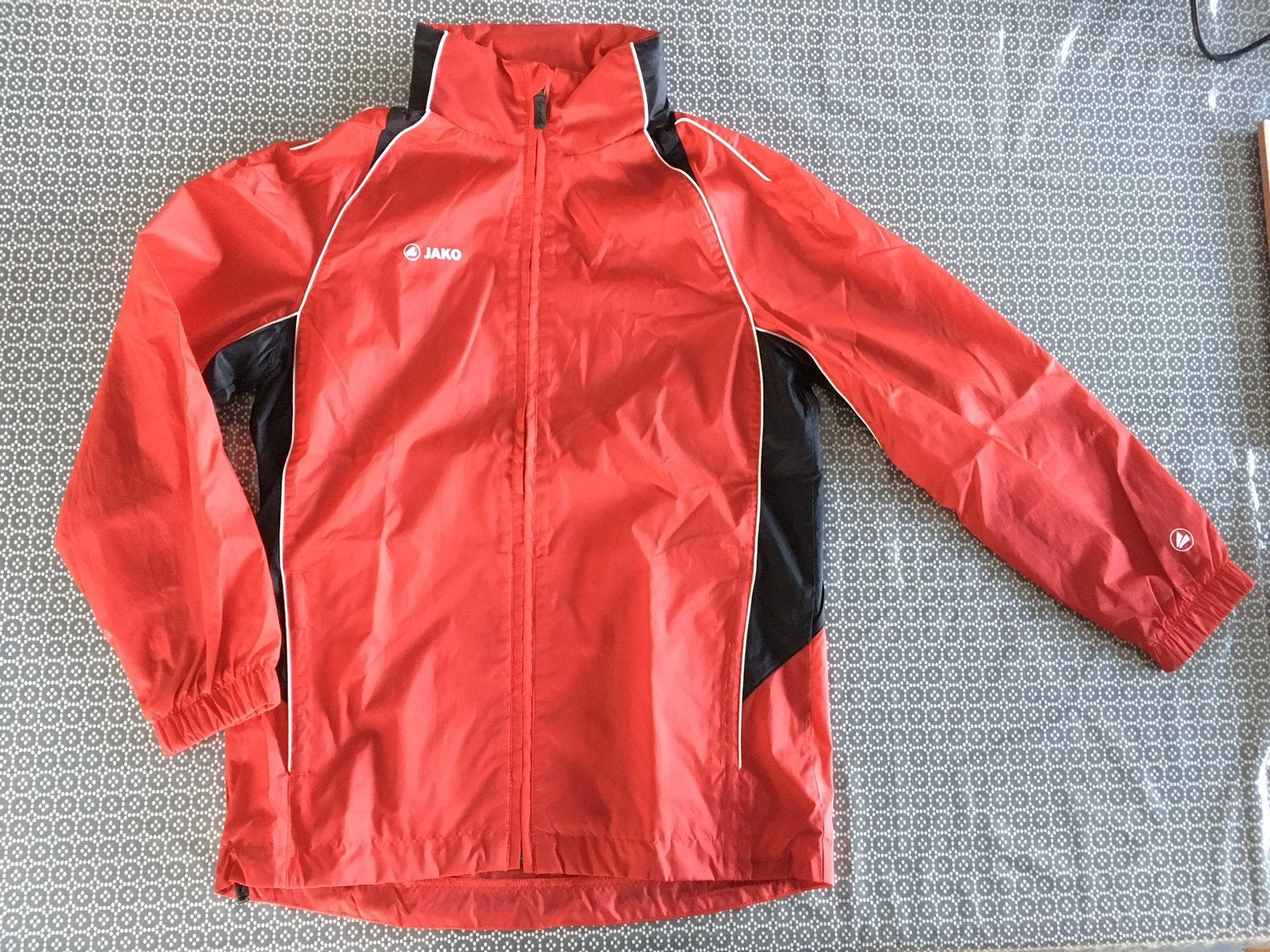 Veste de football taille 10 ans, Enlèvement ou Envoi, Comme neuf, Garçon ou Fille, Pull ou Veste
