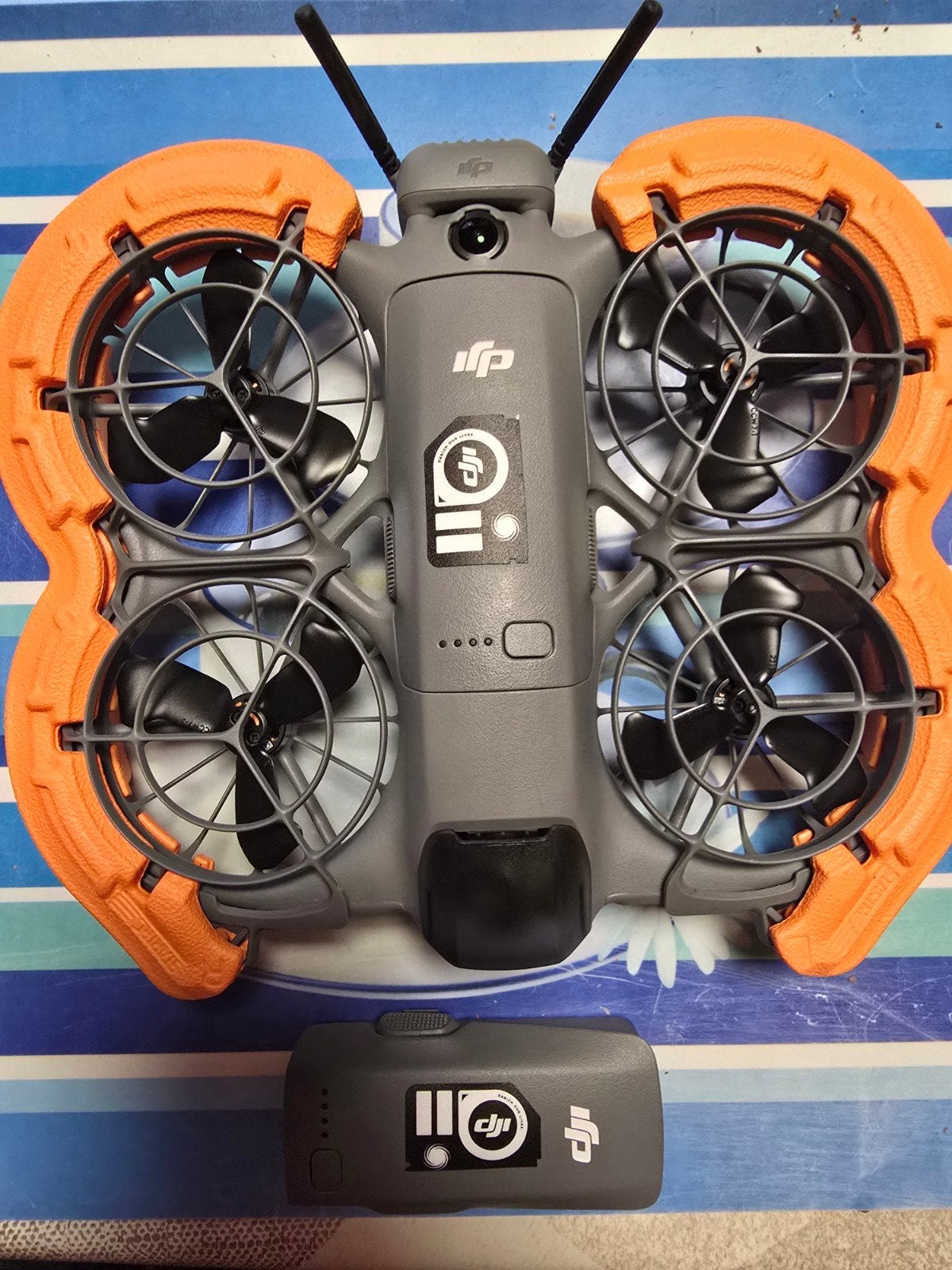 Dji neo 2 - 2 Batteries & Transporteur, Enlèvement