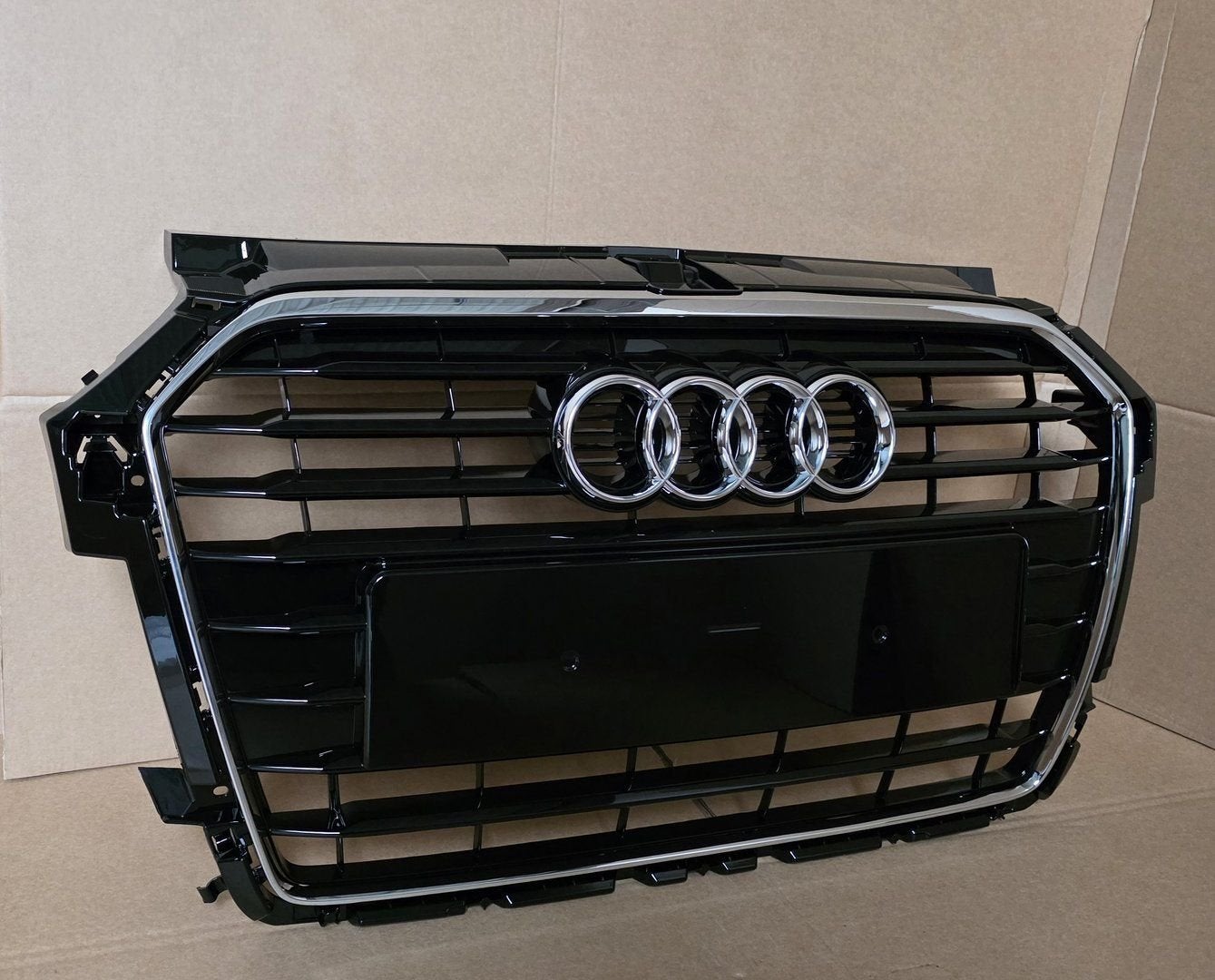Grill AUDI A1 8X 8XA FACELIFT NIEUW bj.2014-2018 Grille, Auto-onderdelen, -, Voor, Nieuw, Ophalen of Verzenden