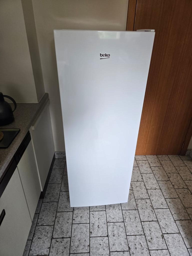 Koelkast beko, Ophalen