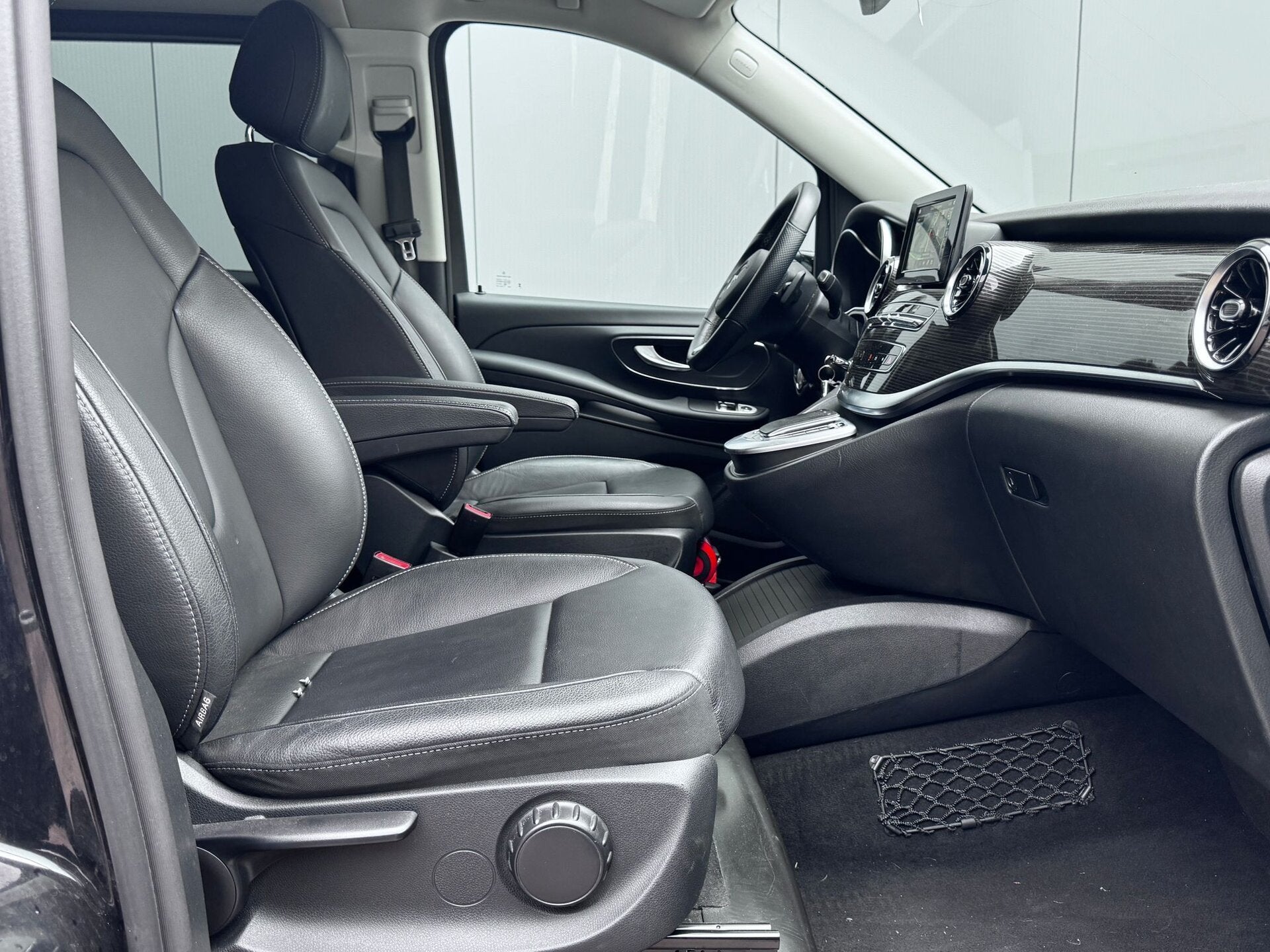 Mercedes-Benz V 220 Lichte Vracht, Auto's, Automaat, Zwart, 0 kg, Zwart