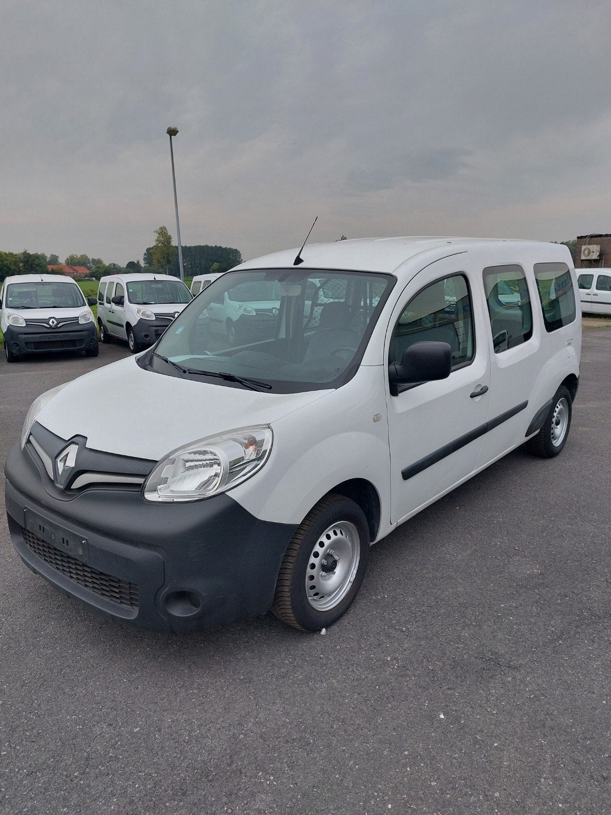 RENAULT KANGOO 1.5DCI MAXI ADBLUE 45000KM 2021PR 7250€EX BTW, Autos, 6 portes, Euro 6, Entreprise, 2 places