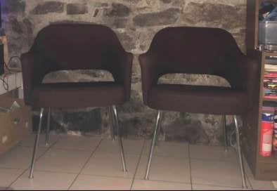2 fauteuils Eero Saarinen, Enlèvement