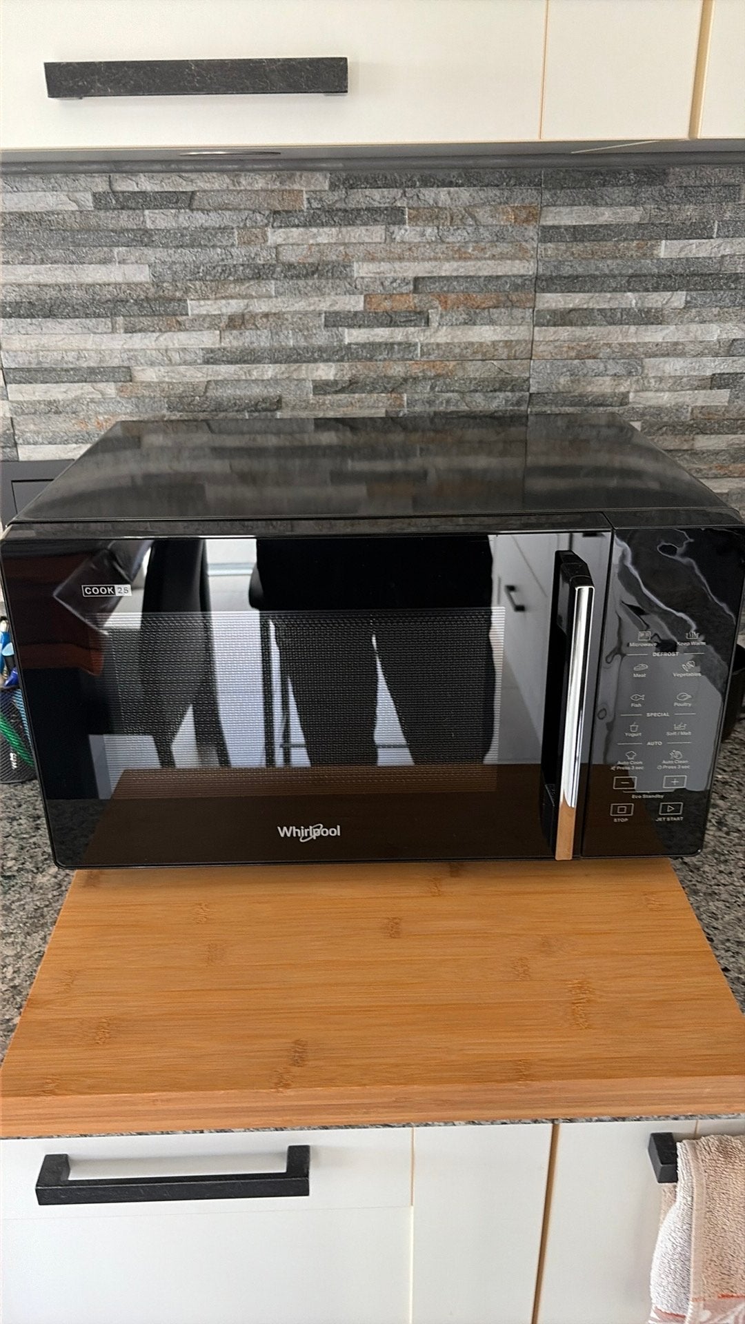 Nieuwe Microgolfoven Whirlpool, Elektronische apparatuur, Ophalen, Microgolfoven, Zo goed als nieuw, Draaiplateau