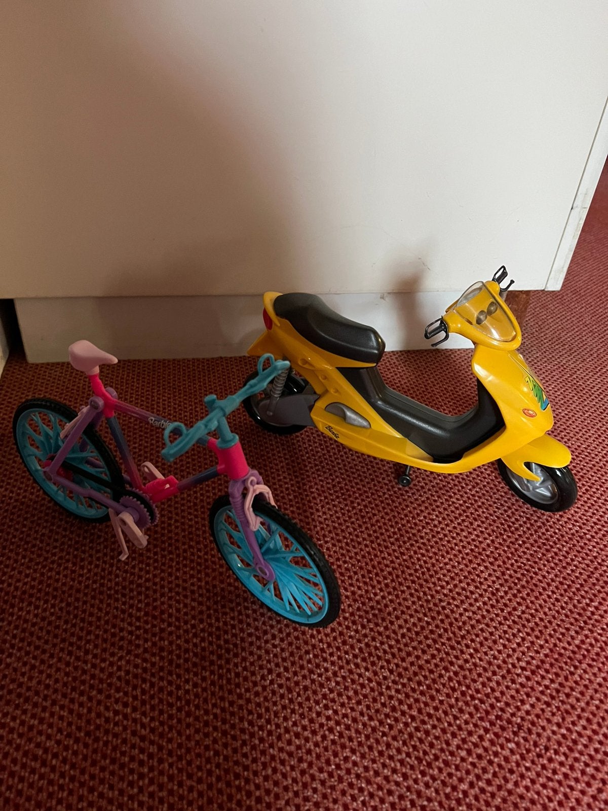 Barbie Vespa en fiets, Kinderen en Baby's, Ophalen, Zo goed als nieuw, Barbie