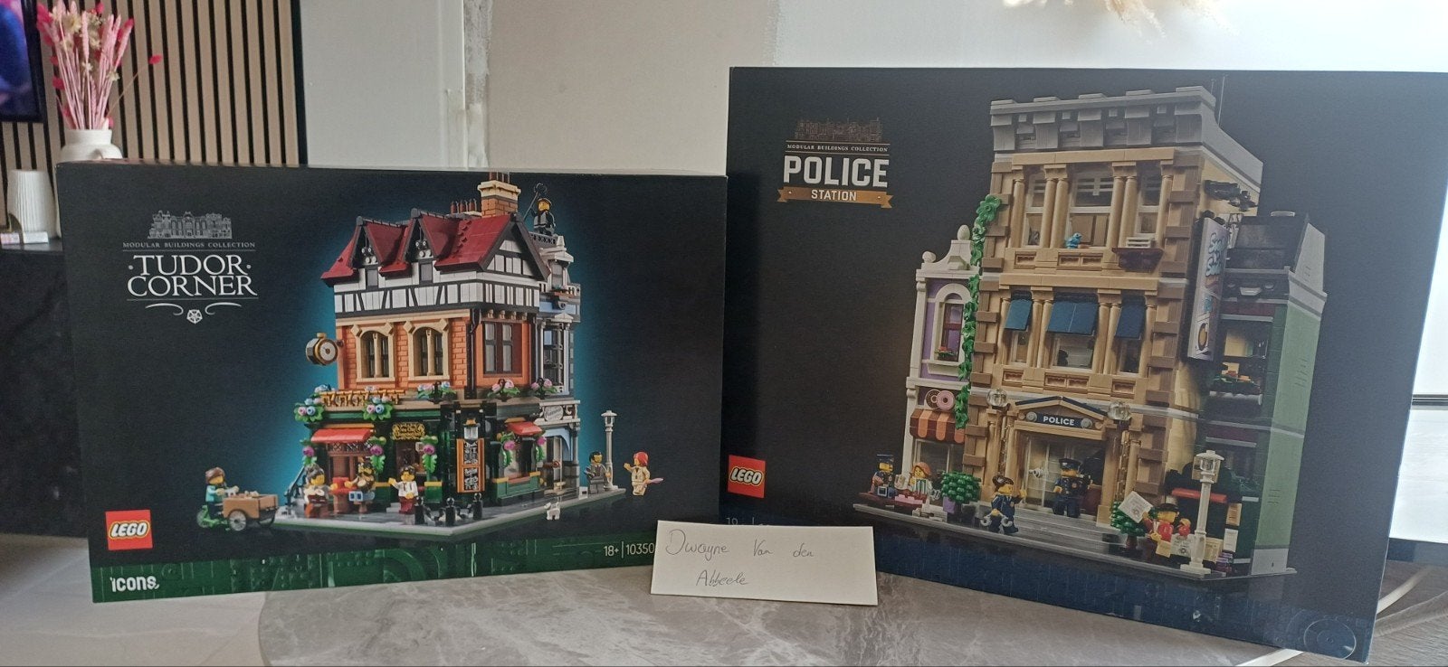 lego 10350 Tudor Corner en lego 10278 Police Station, Nieuw, Ophalen of Verzenden, Compleet, Lego