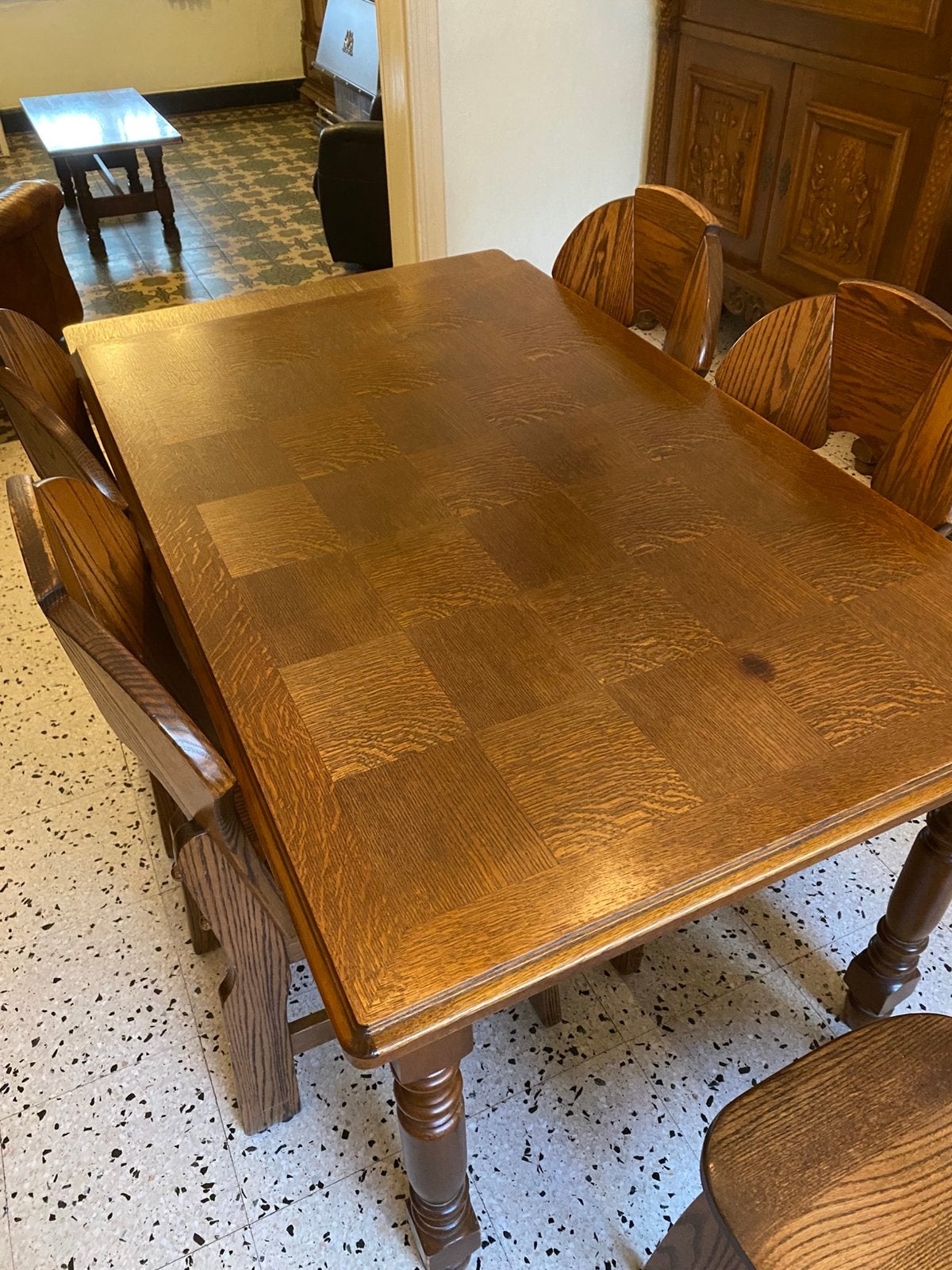 Uittrekbare tafel met 6 stoelen, Enlèvement, Utilisé