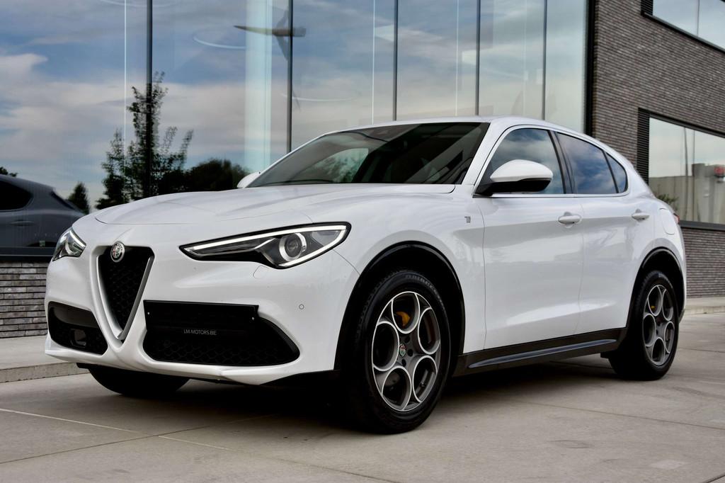 Alfa Romeo Stelvio Stelvio 2.0 Turbo 16V AT8-Q4 Sprint, Auto's, 4 cilinders, Wit, Leder, Bedrijf