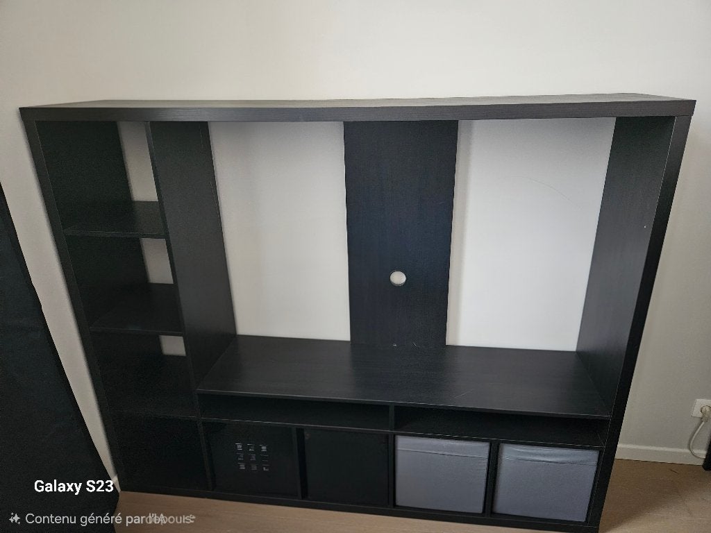 Ikea zwart tv-meubel om weg te geven, Huis en Inrichting, Ophalen, Overige materialen, Gebruikt, 150 tot 200 cm