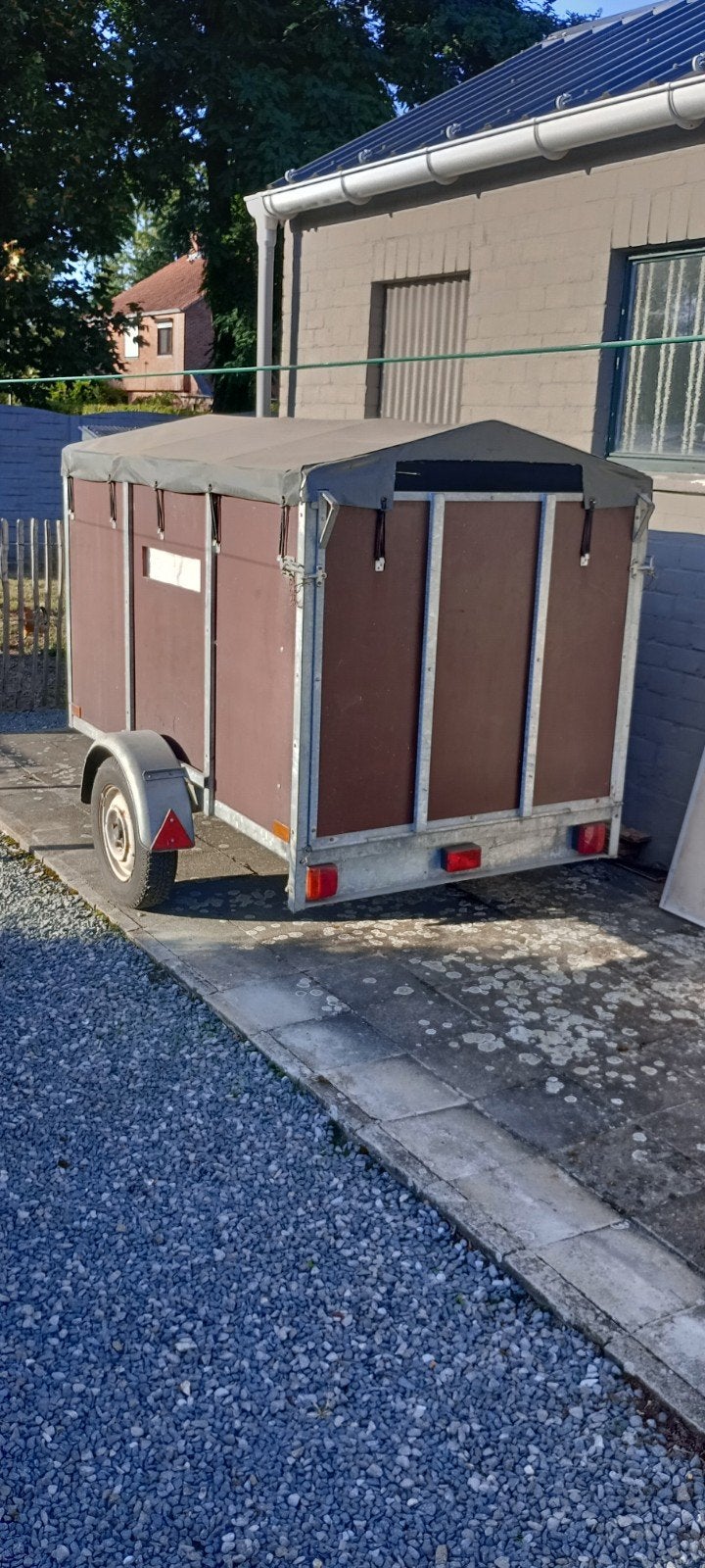 schapen of geiten aanhangwagen, Ophalen