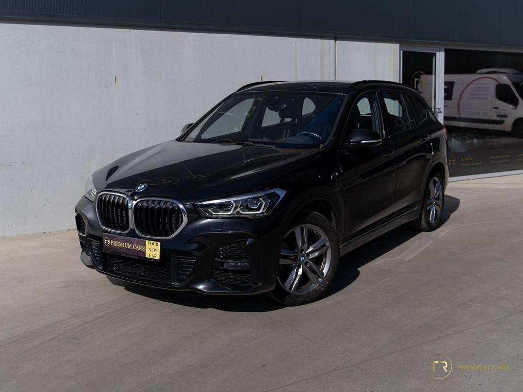 BMW X1 xDrive25e l PHEV l M-Sport l LED l Heated Steer, Auto's, BMW, Zwart, Bedrijf, 5 zetels, Hybride Elektrisch/Benzine