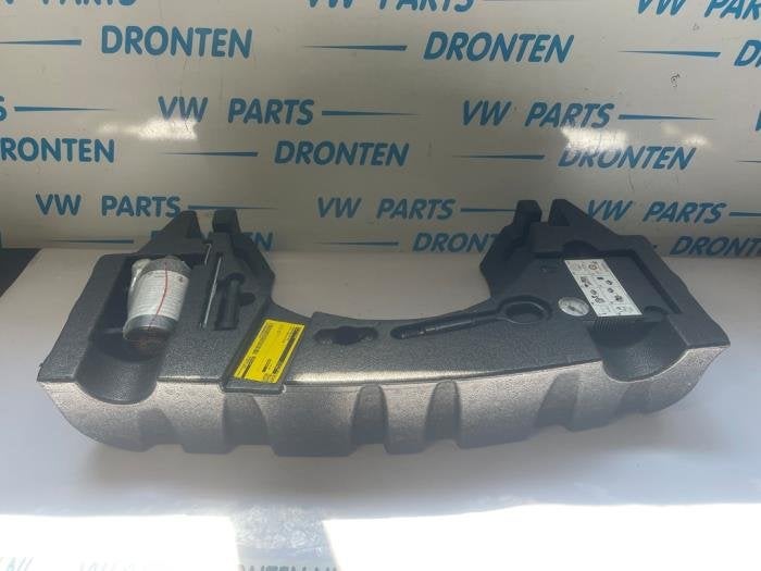 Gereedschap Set van een Volkswagen T-Roc, Gebruikt, -, Volkswagen, -