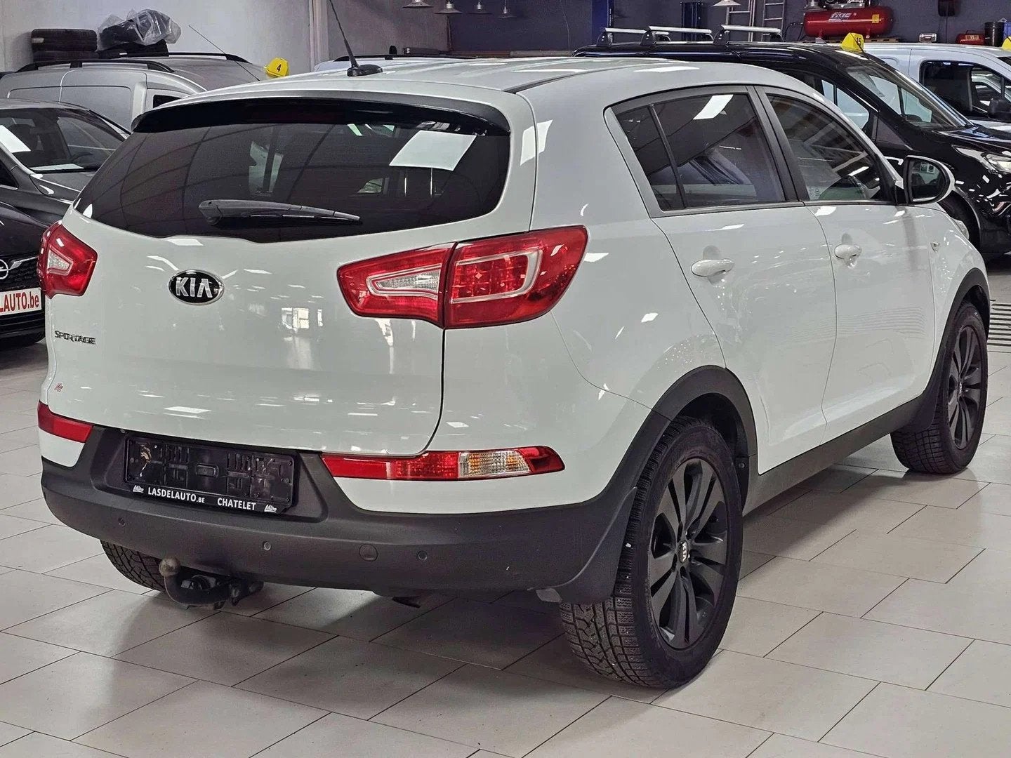 Kia Sportage NEW 1.6i 2WD Vision Cruise SIEGES Chauffants Cl, Auto's, Gebruikt, 4 cilinders, Wit, 5 deurs