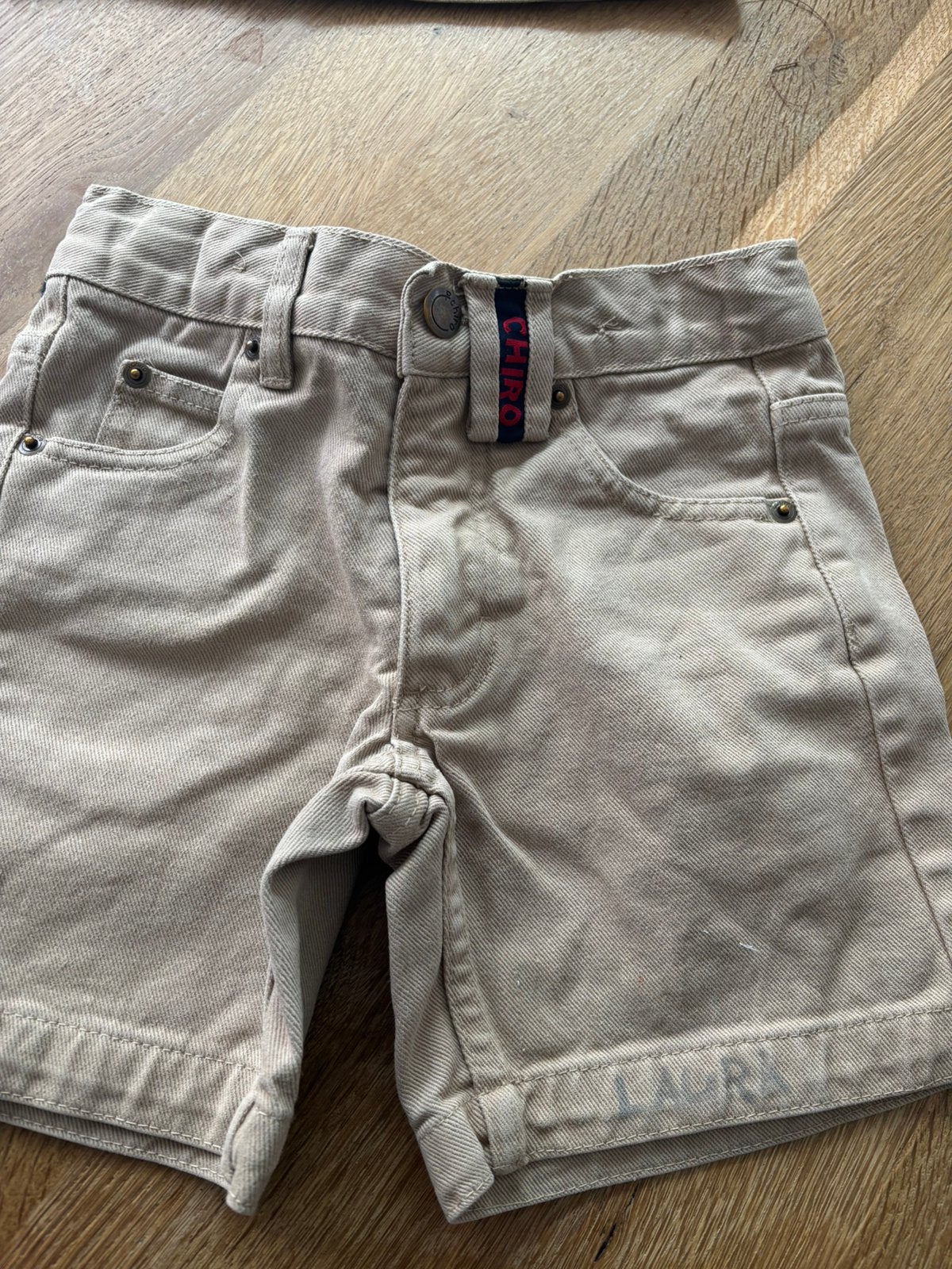 Short chiro maat 116, Kinderen en Baby's, Kinderkleding | Maat 116, Ophalen, Zo goed als nieuw