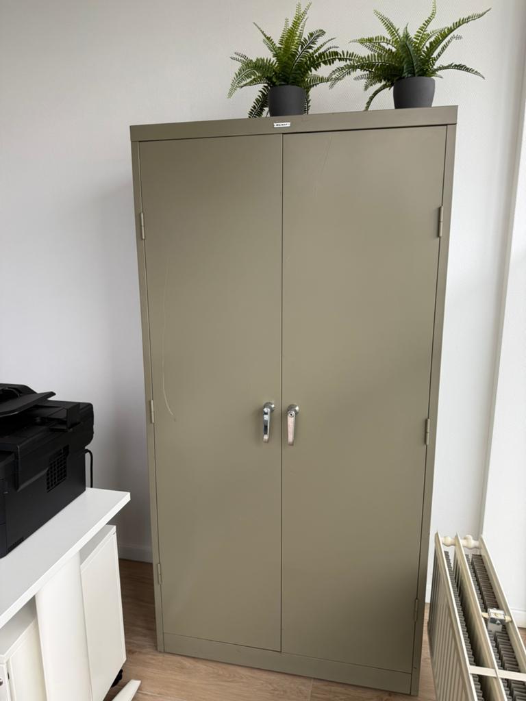 Metalen Mewaf kast - hangklassement, Huis en Inrichting, Kasten | Lockerkasten, Ophalen, Gebruikt