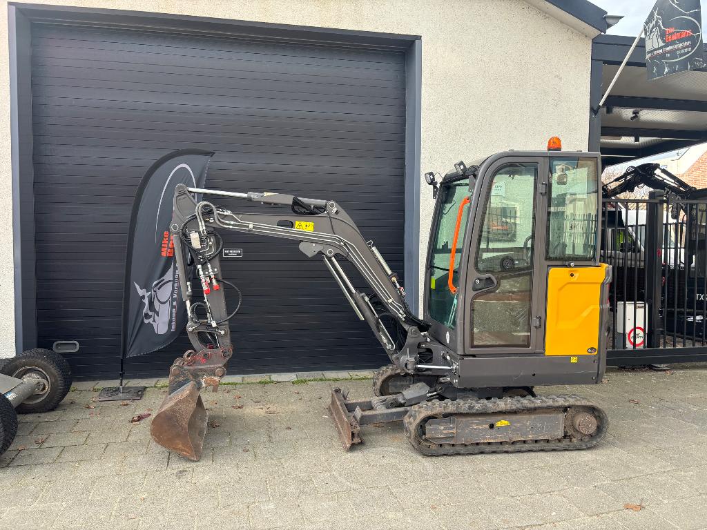 Volvo ec20e, Ophalen, Graafmachine