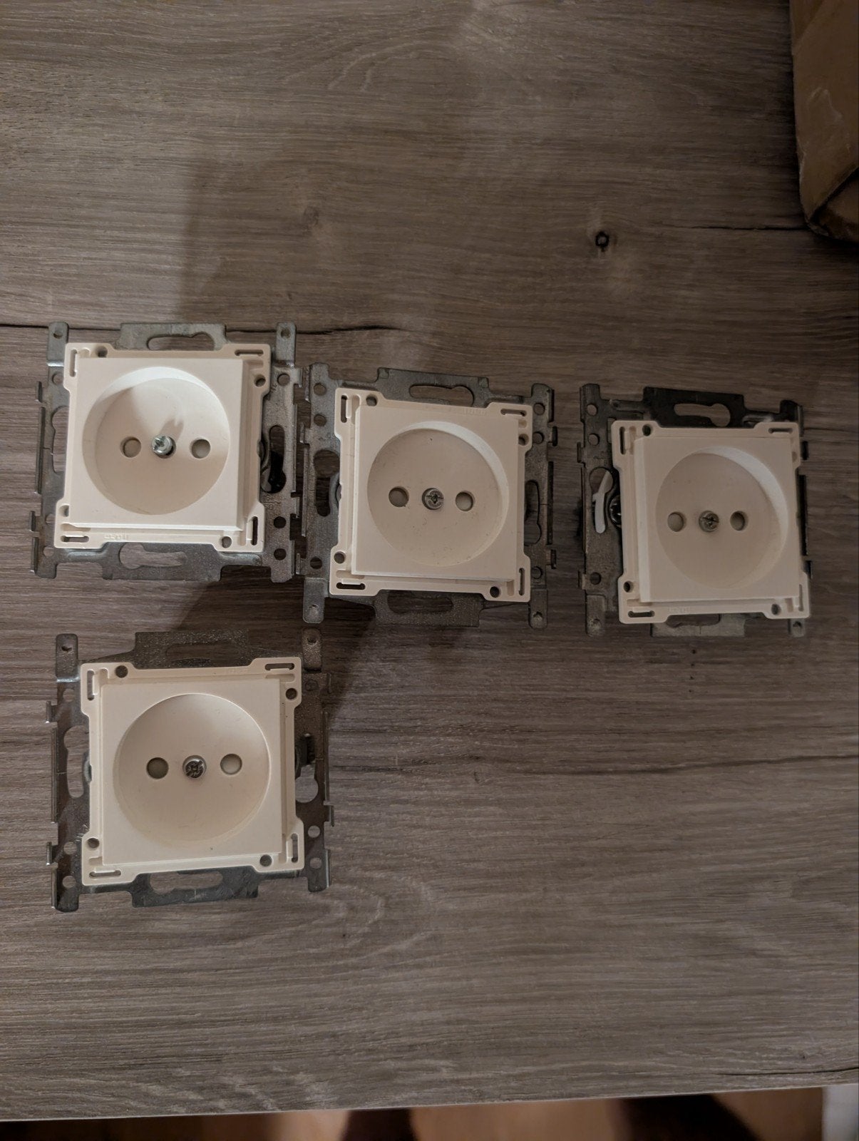 Niko Original White 101-66500 stopcontact zonder aarding, Doe-het-zelf en Bouw, Ophalen of Verzenden, Nieuw, Stopcontact